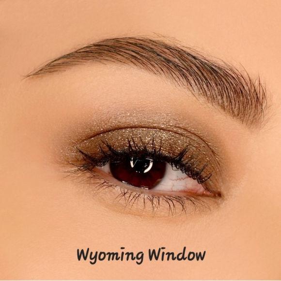 NIB ✨️Jeffree Star✨️ Eye Gloss Powder-select from 4 colors - Picture 4 of 16